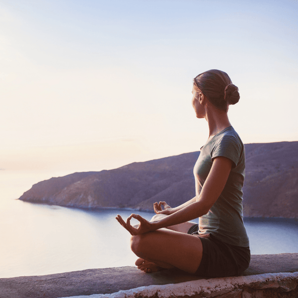 Come si pratica la meditazione trascendentale? - Harmoondy